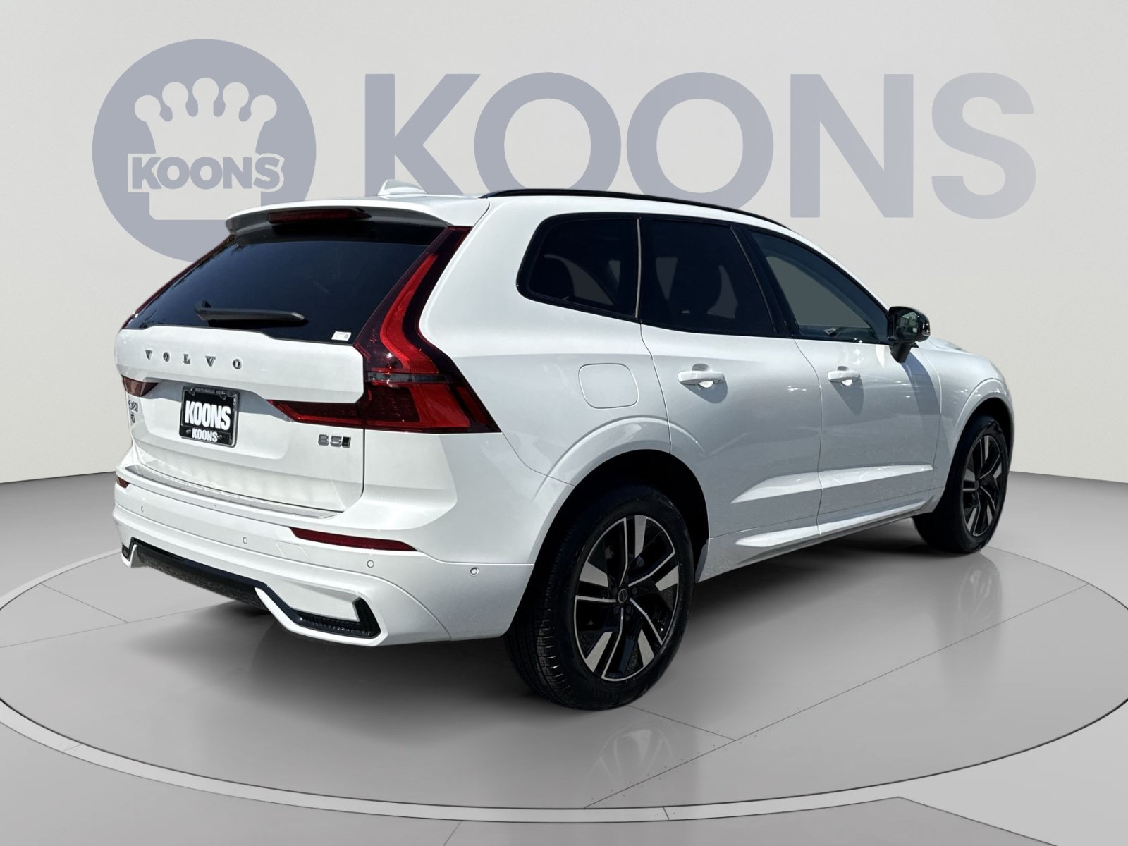 New 2026 Volvo XC60 B5 Plus w/ Protection Package Premier AWD/4WD image 16
