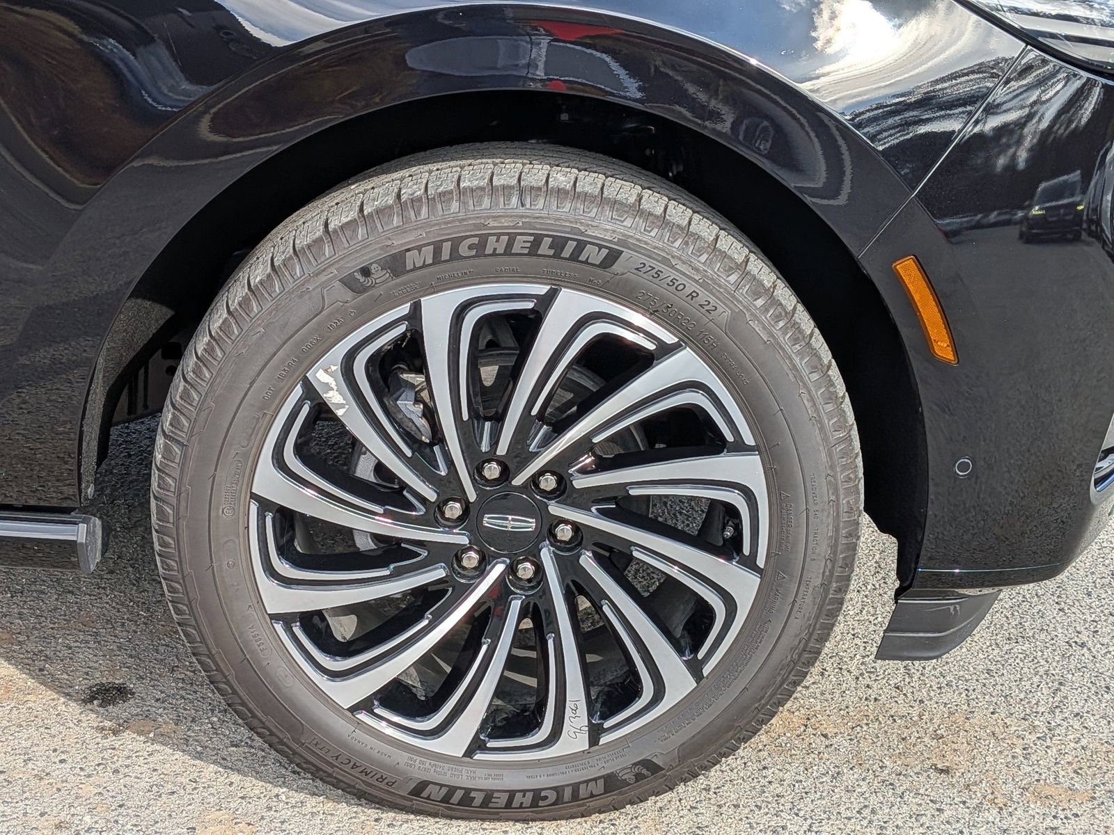 Used 2025 Lincoln Navigator Black Label image 13