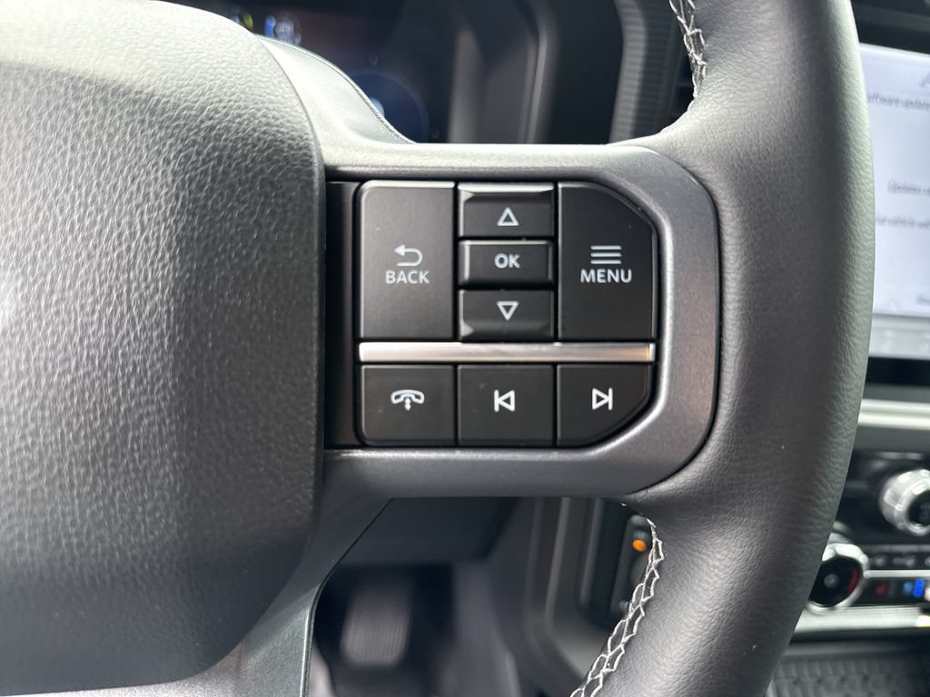 Used 2025 Ford F150 Lariat w/ Equipment Group 502A High AWD/4WD image 24