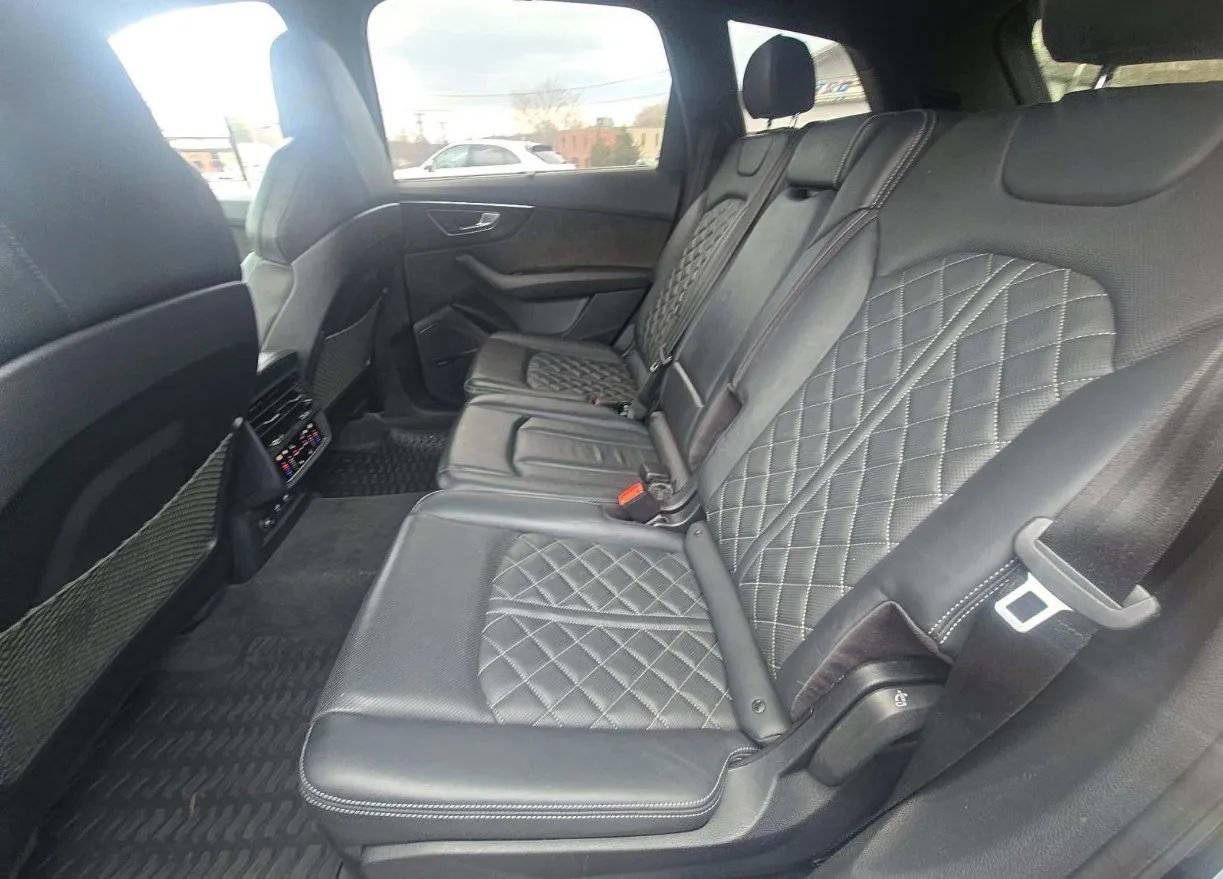 Used 2020 Audi SQ7 Prestige image 55