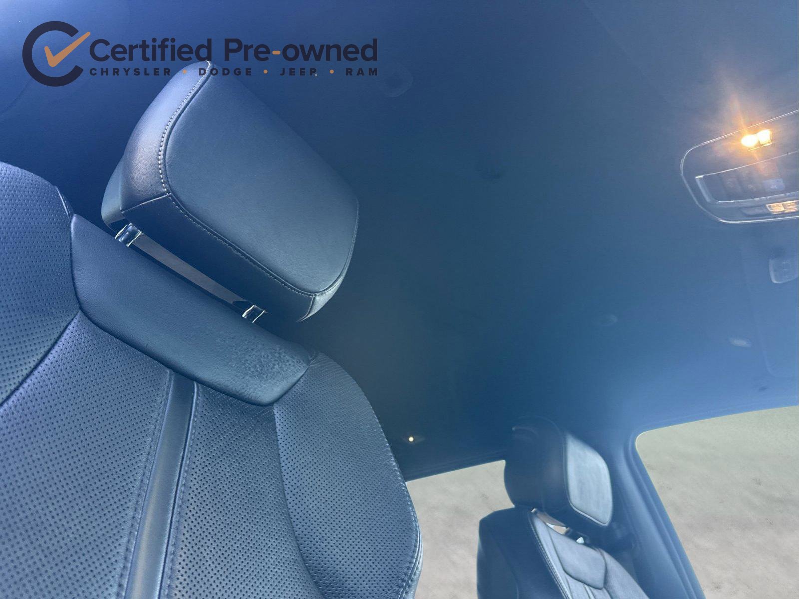 Used 2024 Jeep Wagoneer L Series II RWD image 19