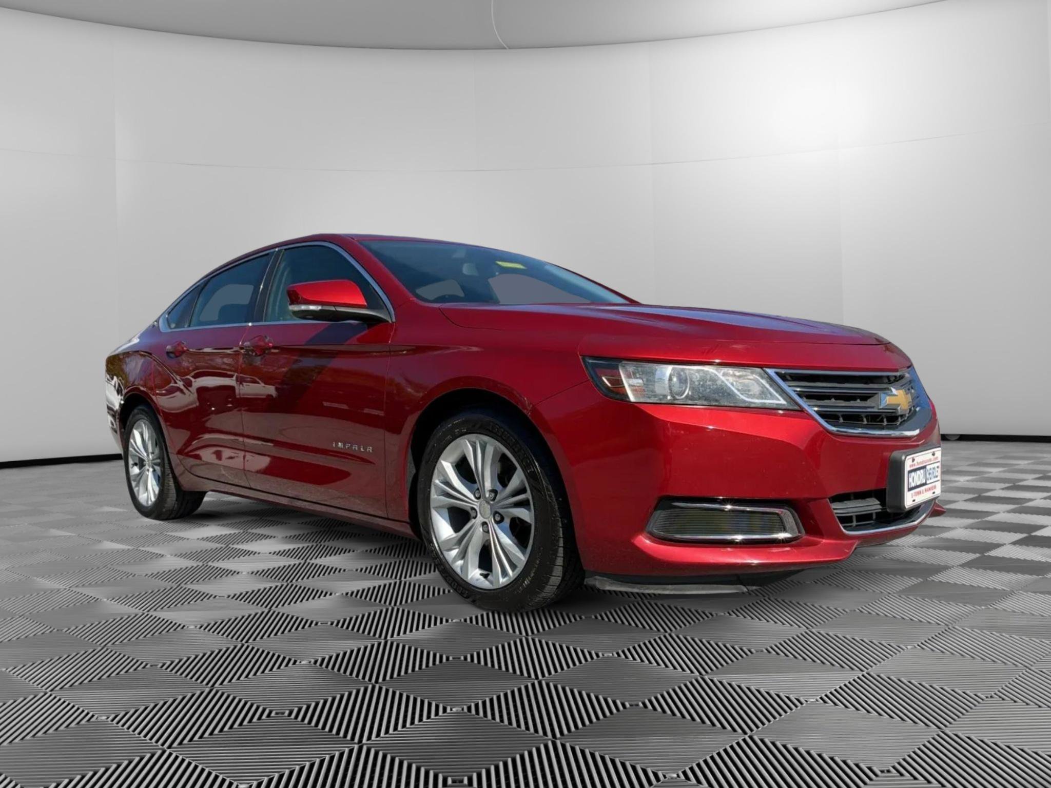 Used 2014 Chevrolet Impala LT w/ Convenience Package FWD image 2