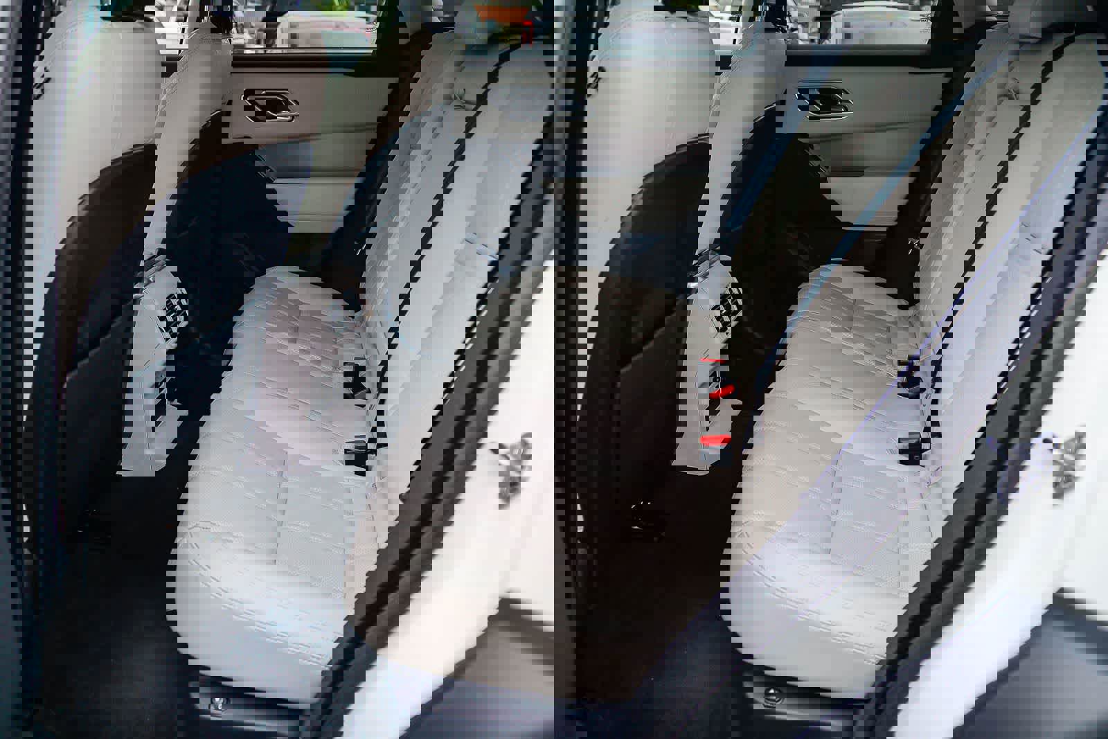 Used 2023 Land Rover Range Rover Velar R-Dynamic S AWD/4WD image 18