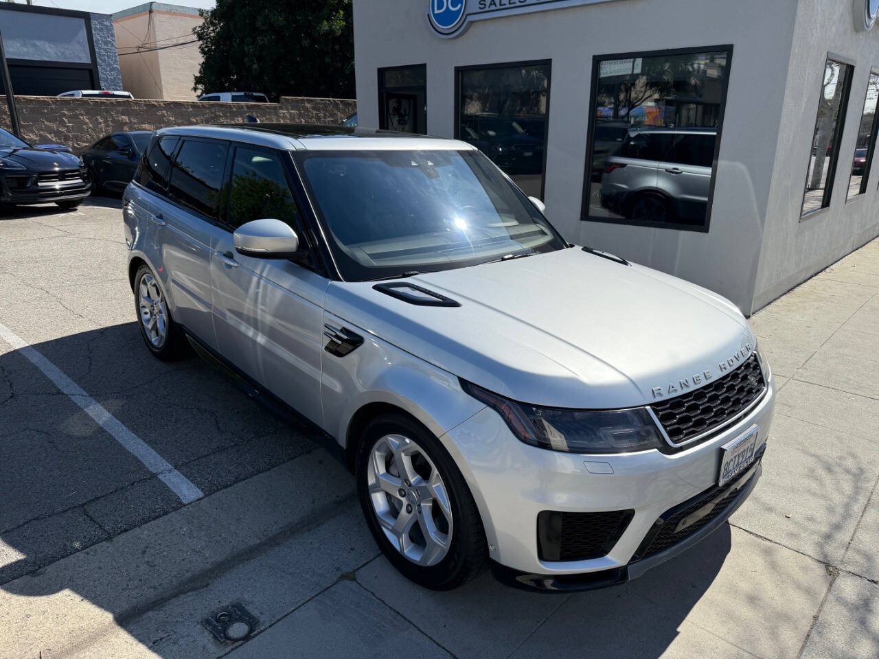 Used 2018 Land Rover Range Rover Sport HSE AWD/4WD image 13