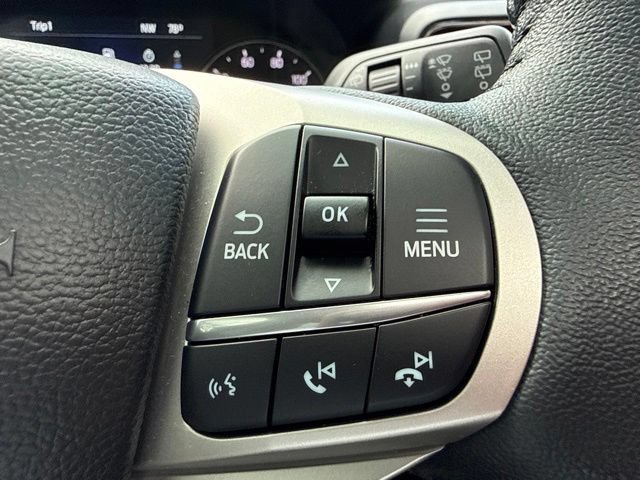 Used 2023 Ford Explorer XLT w/ Equipment Group 202A AWD/4WD image 19
