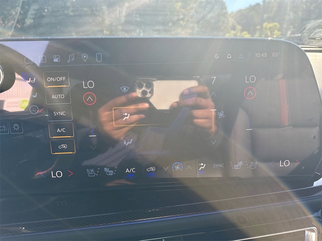 New 2026 Chevrolet Traverse RS image 25