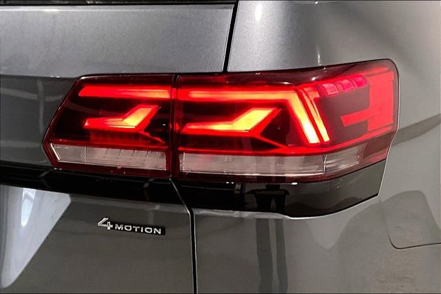 Used 2023 Volkswagen Atlas SEL R-Line image 24