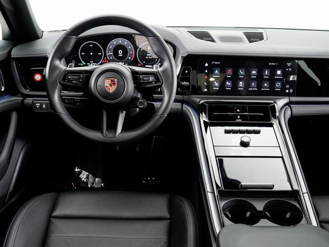 Certified 2025 Porsche Panamera 4 image 18