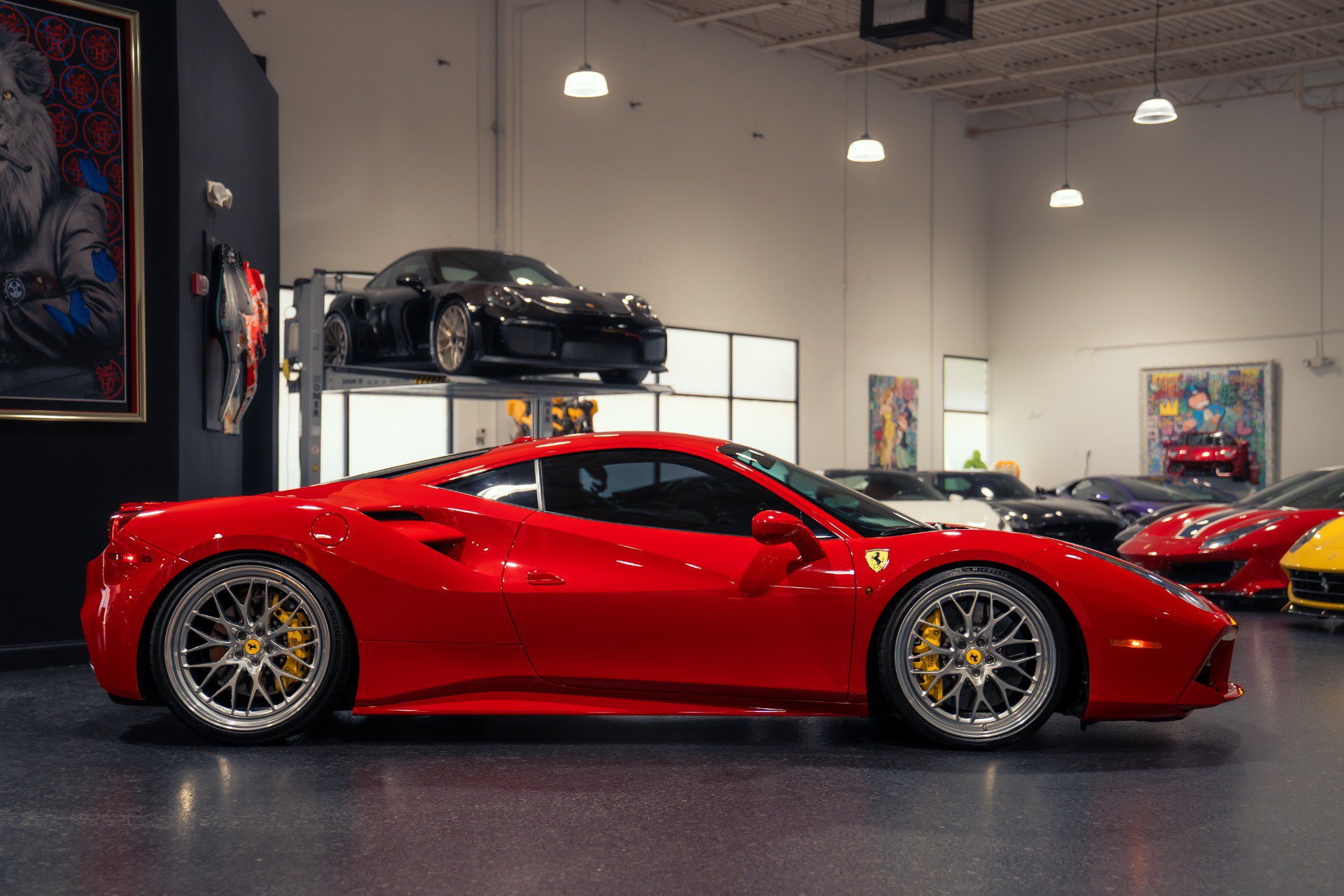 Used 2018 Ferrari 488 GTB RWD image 5