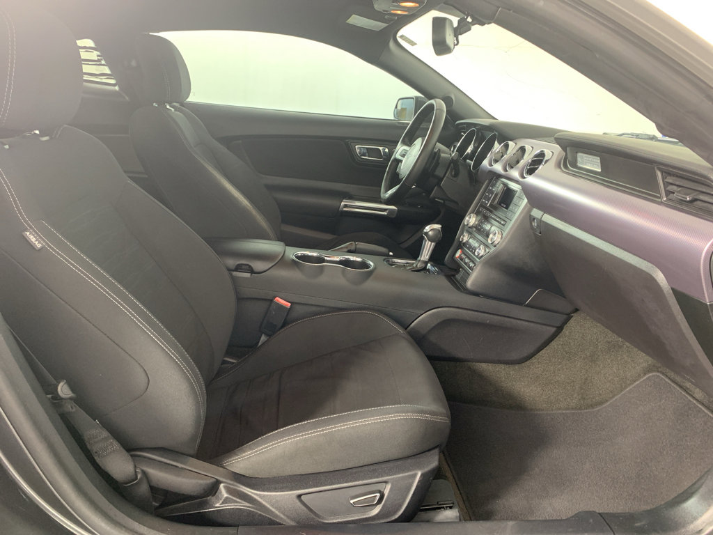 Used 2017 Ford Mustang GT image 32