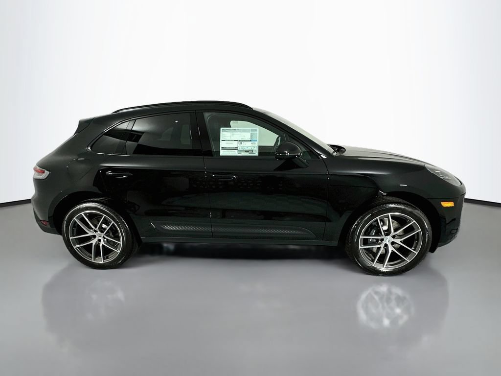 New 2026 Porsche Macan AWD/4WD image 8