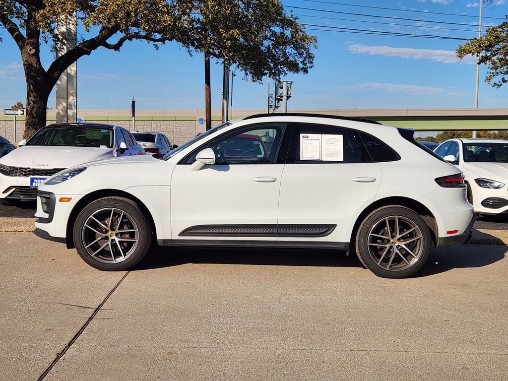 Used 2023 Porsche Macan image 4