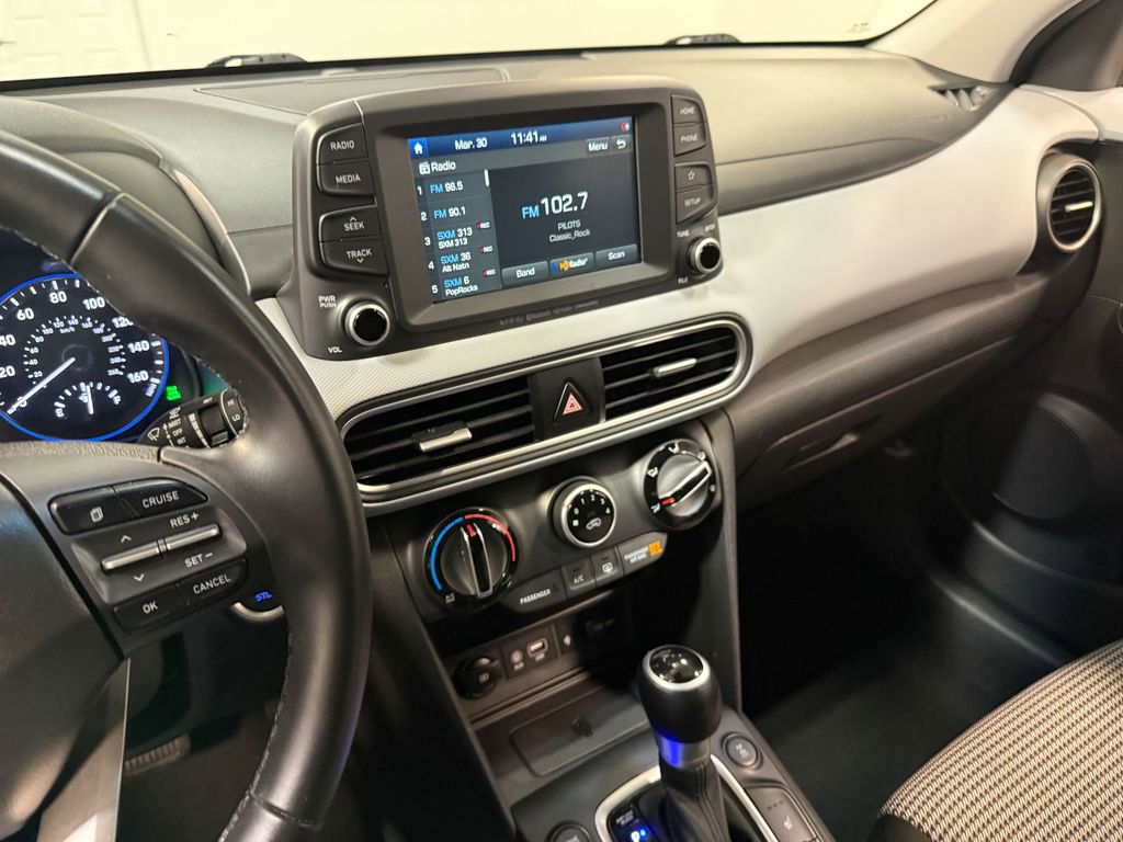 Used 2021 Hyundai Kona SEL Plus AWD/4WD image 76