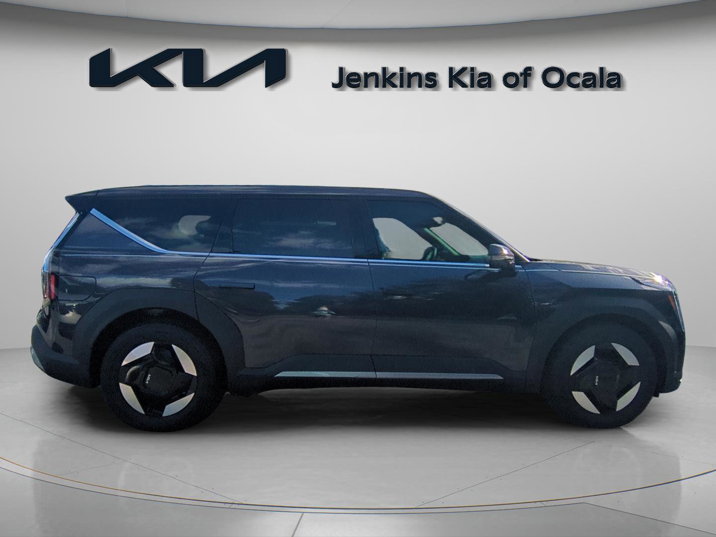 New 2026 Kia EV9 Light RWD image 2