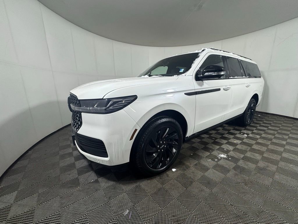 New 2025 Lincoln Navigator L Reserve w/ Jet Appearance Package AWD/4WD image 1