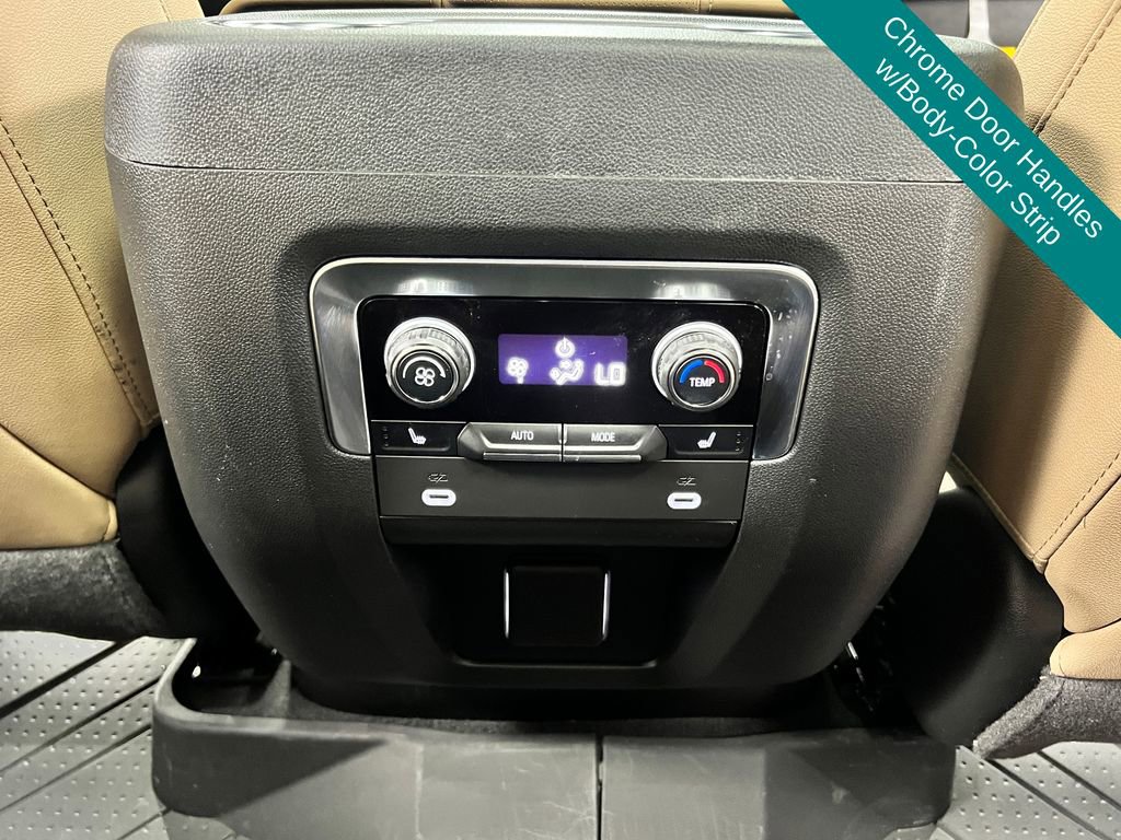 Used 2024 Chevrolet Tahoe Premier AWD/4WD image 19