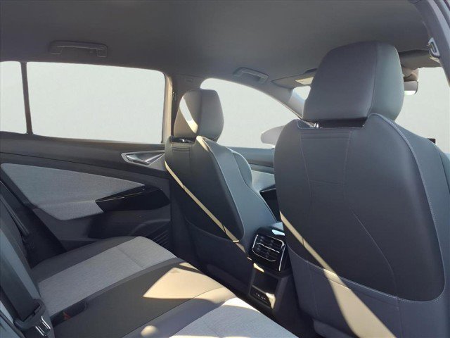 New 2025 Volkswagen ID.4 Pro image 9