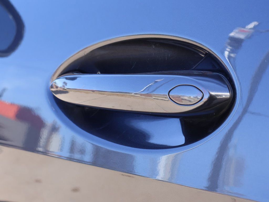 Used 2021 BMW X7 xDrive40i w/ Premium Package image 25