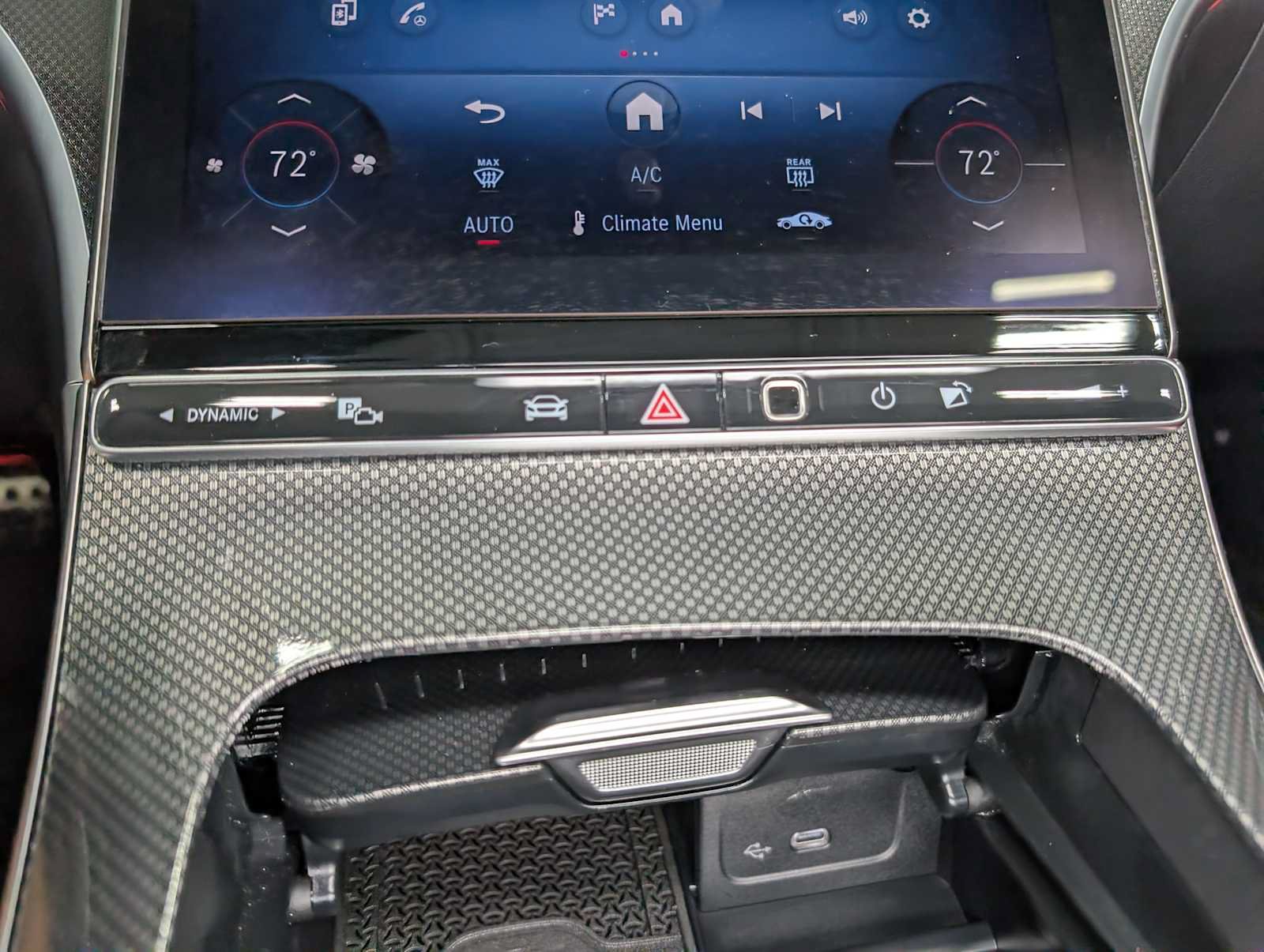 Used 2024 Mercedes-Benz CLE 300 4MATIC Cabriolet image 33