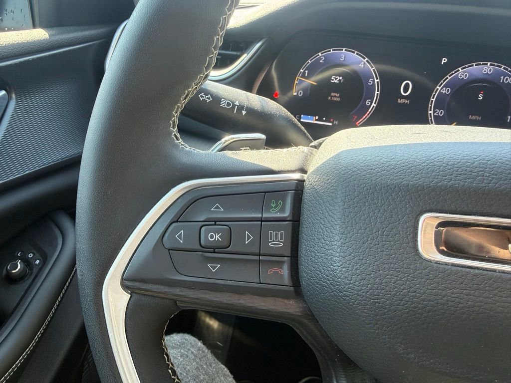 Used 2023 Jeep Grand Cherokee L Laredo AWD/4WD image 13