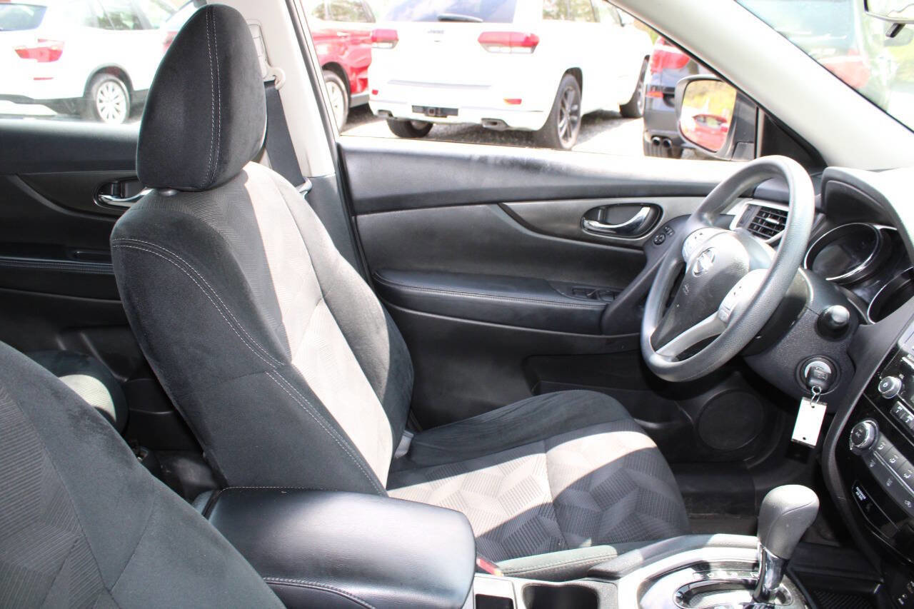 Used 2015 Nissan Rogue S AWD/4WD image 11