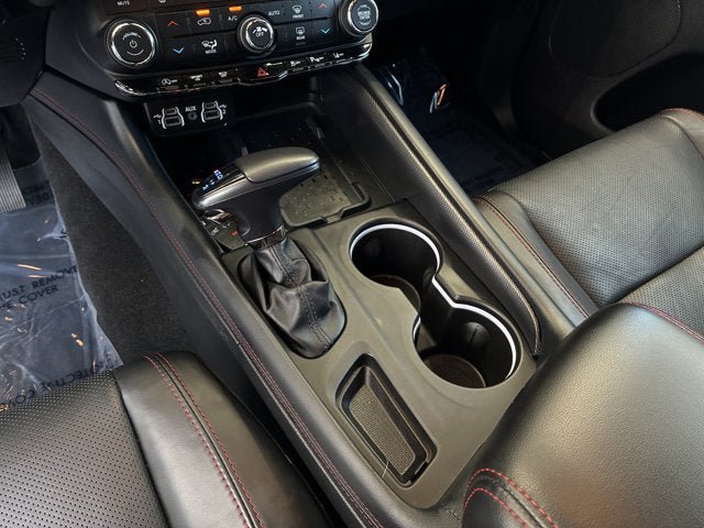 Used 2025 Dodge Durango GT AWD/4WD image 17