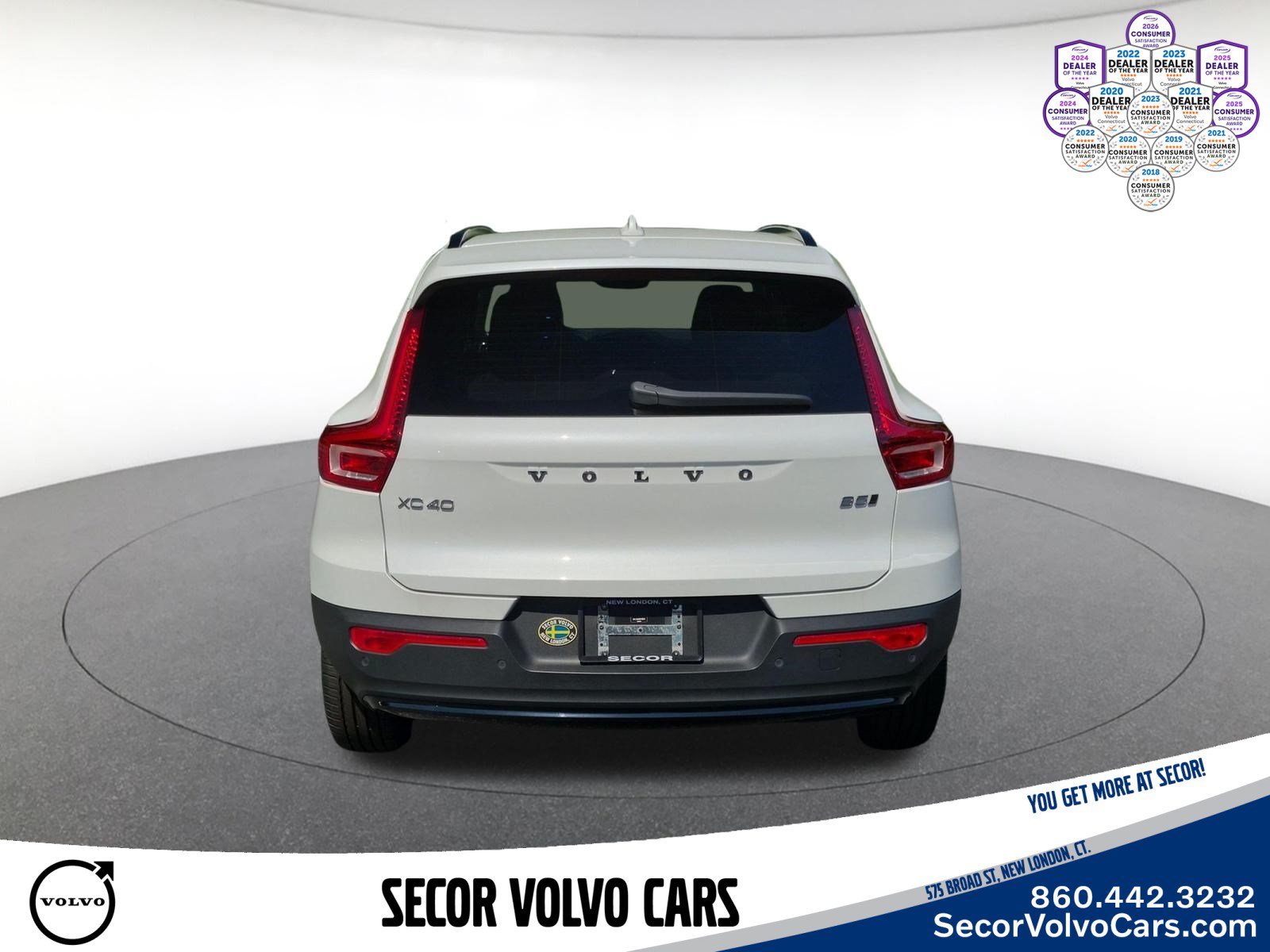 Certified 2023 Volvo XC40 B5 Plus w/ Protection Package Premier AWD/4WD image 8