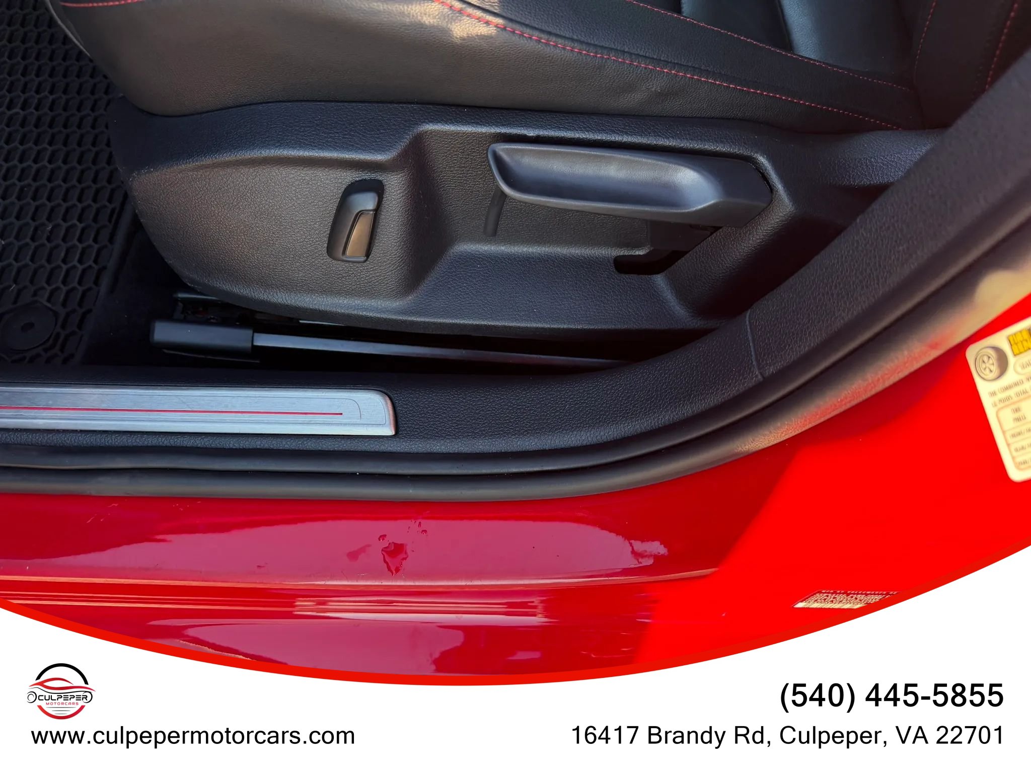 Used 2016 Volkswagen GTI SE w/ Lighting Package (SEL) FWD image 8