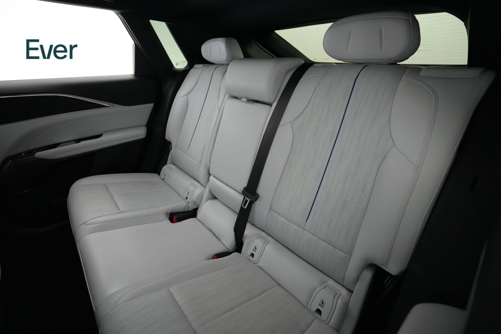 Used 2024 Cadillac Lyriq Sport RWD image 24