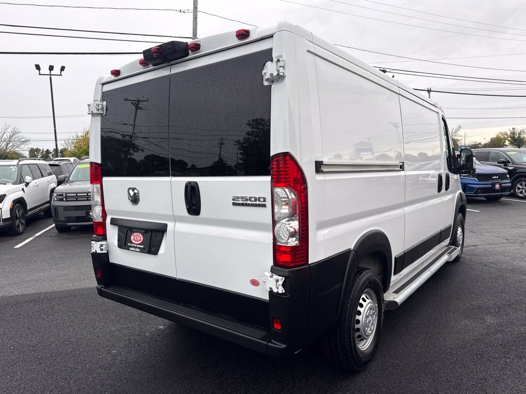 Used 2025 RAM ProMaster 2500 w/ U-Haul Equipment Group FWD image 5