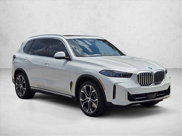 Used 2026 BMW X5 xDrive50e w/ Premium Package AWD/4WD image 6