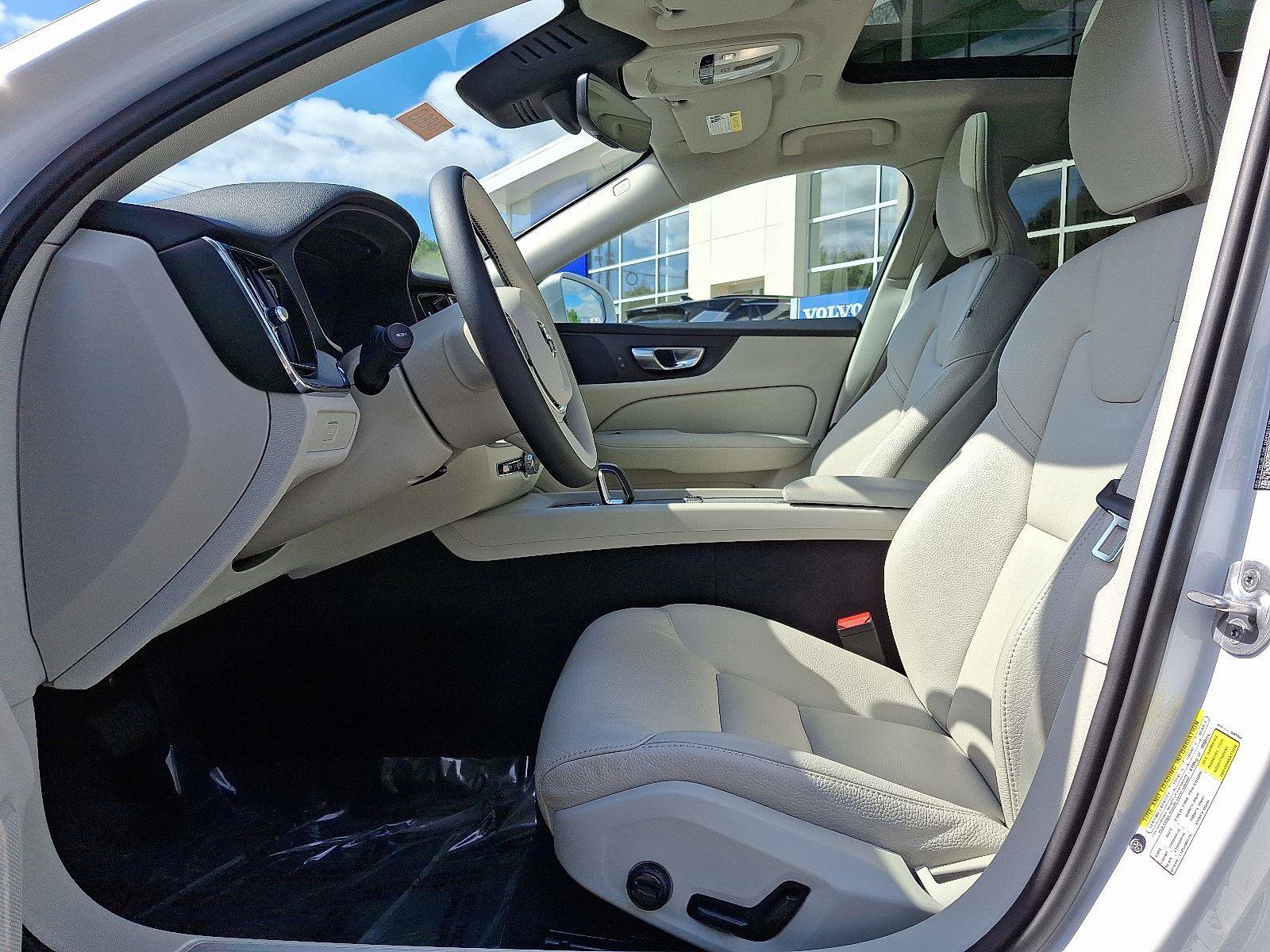 Certified 2024 Volvo V60 B5 Cross Country Plus image 13