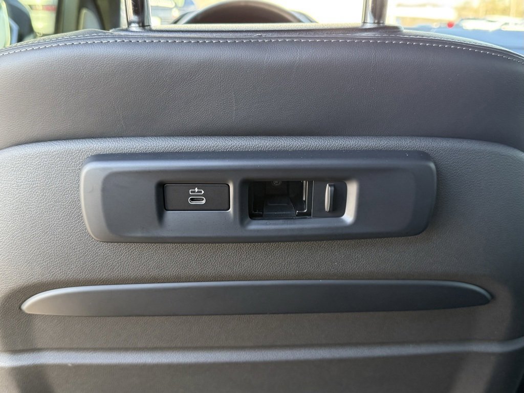 Used 2022 BMW X7 M50i image 42