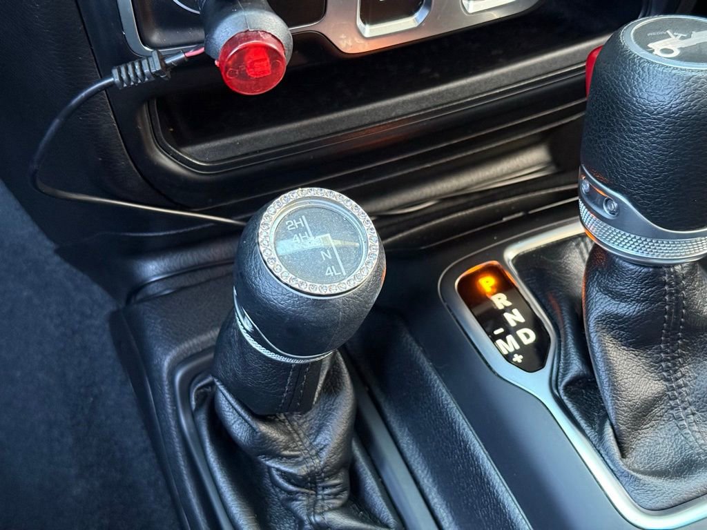 Used 2020 Jeep Wrangler Sport image 6