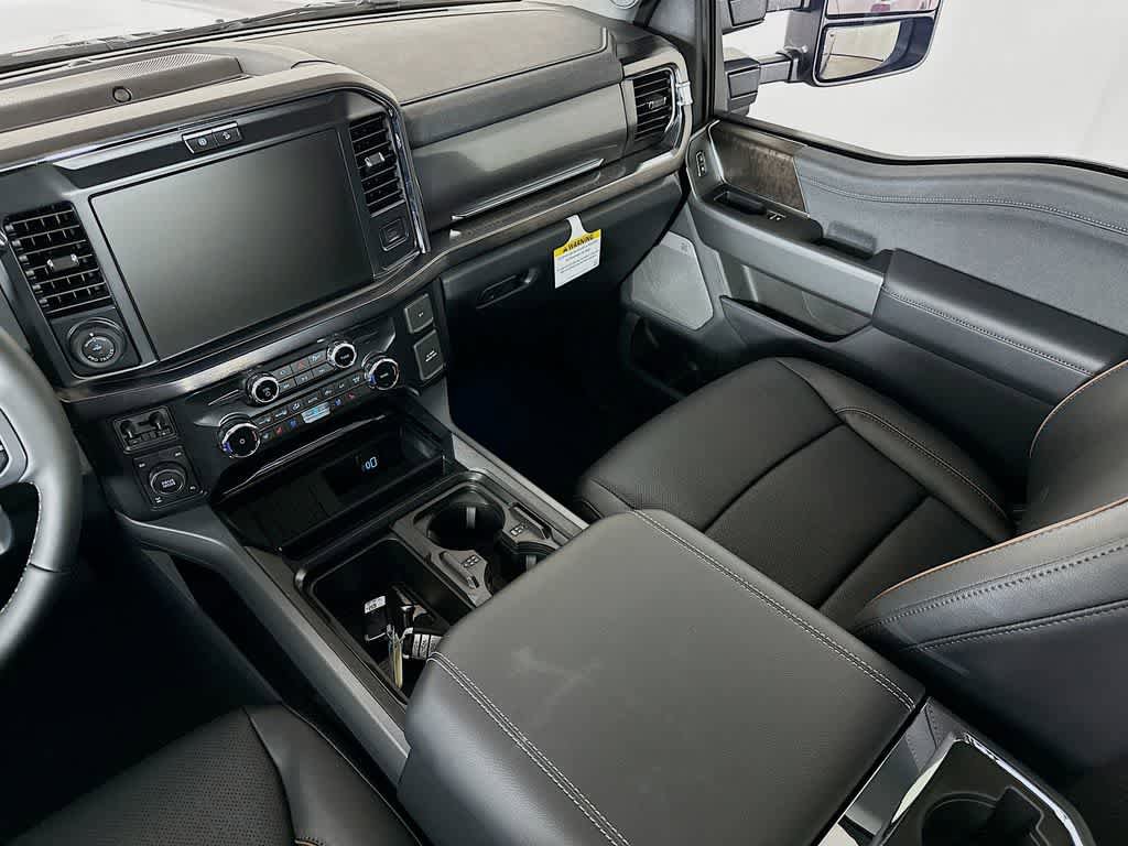 New 2026 Ford F250 Lariat w/ Black Appearance Package AWD/4WD image 11