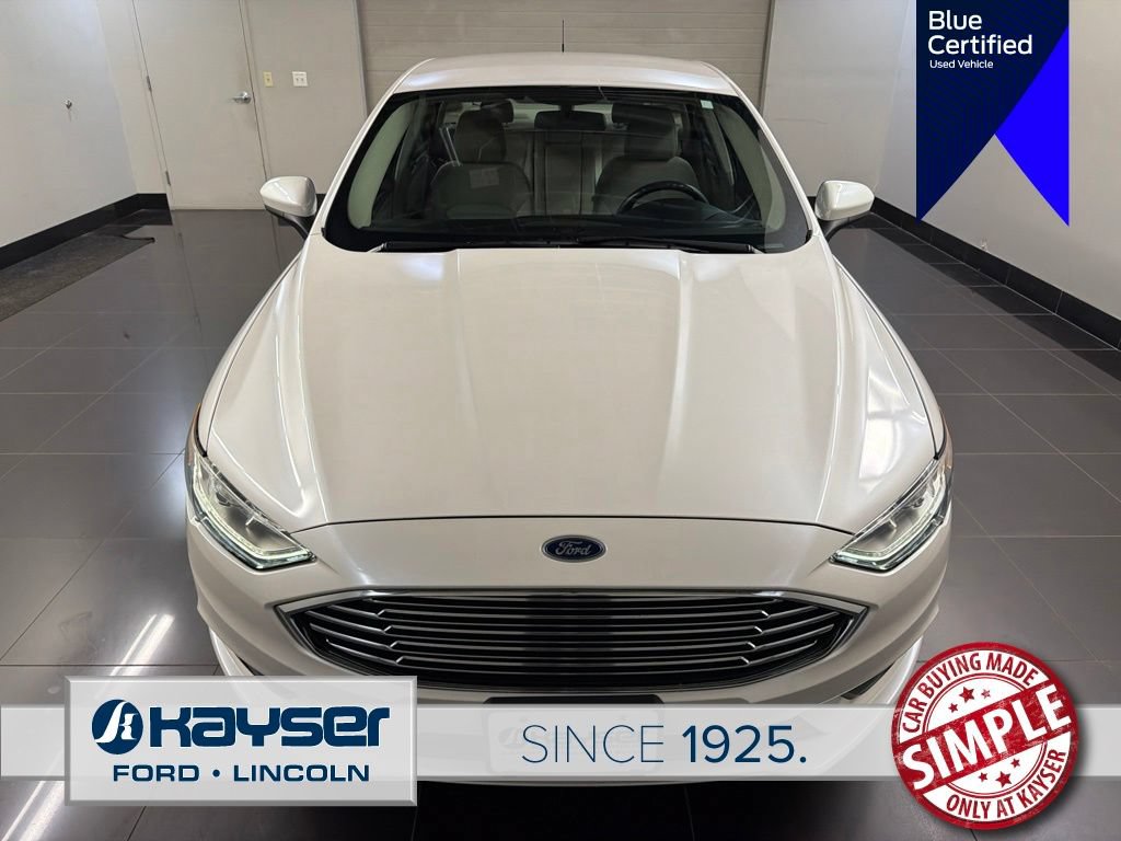 Certified 2018 Ford Fusion SE w/ Fusion SE Technology Package FWD image 2