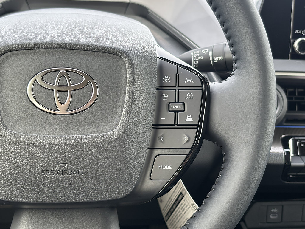 New 2027 Toyota Prius XLE FWD image 17