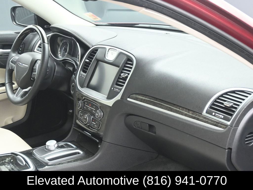 Used 2016 Chrysler 300 C w/ Safetytec Plus Group image 6