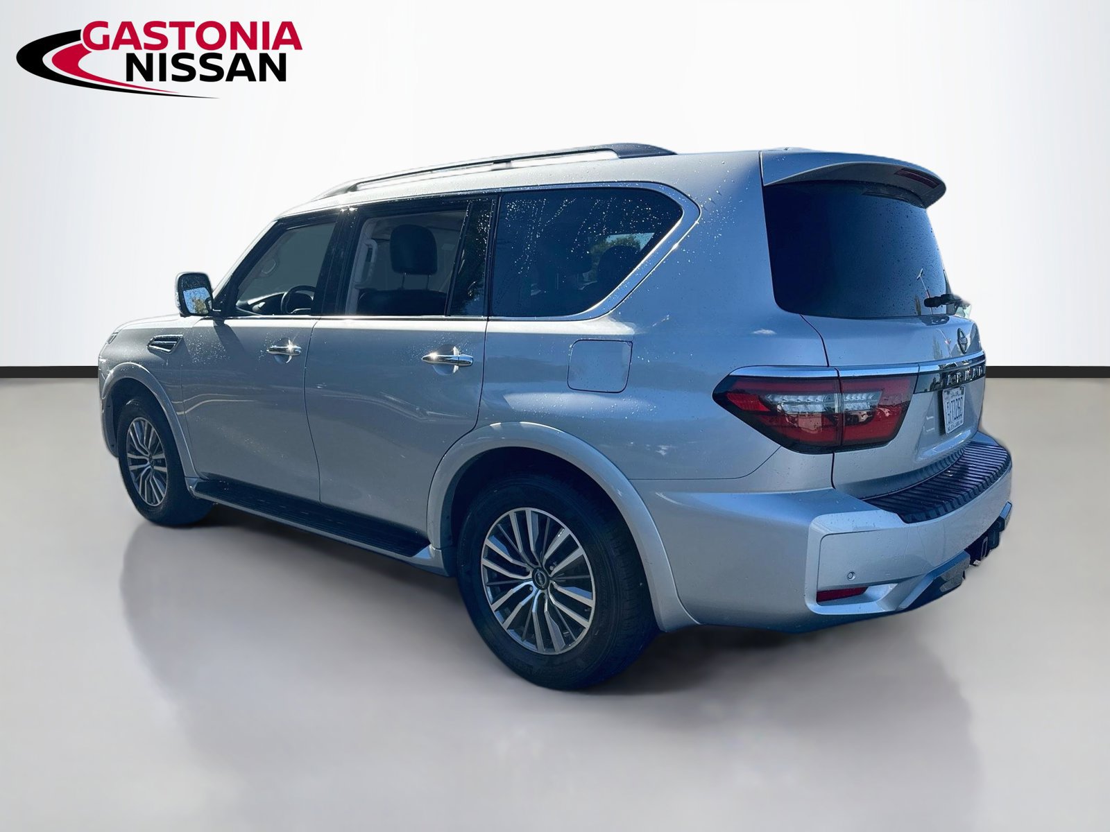 Used 2023 Nissan Armada SL AWD/4WD image 6