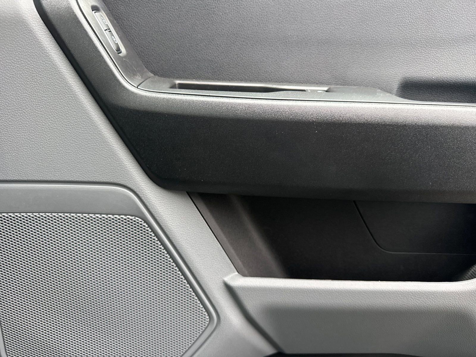 New 2025 Ford F550 2WD Regular Cab Super Duty image 16