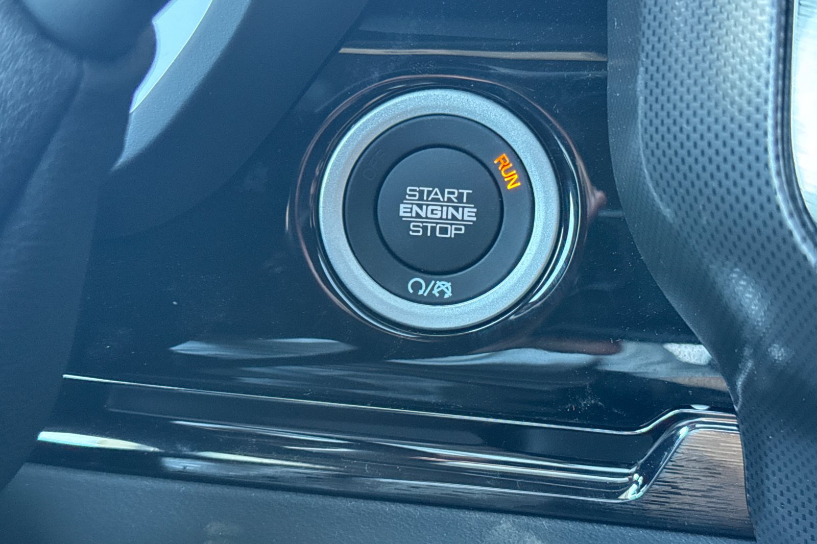 New 2026 RAM 3500 Limited AWD/4WD image 21