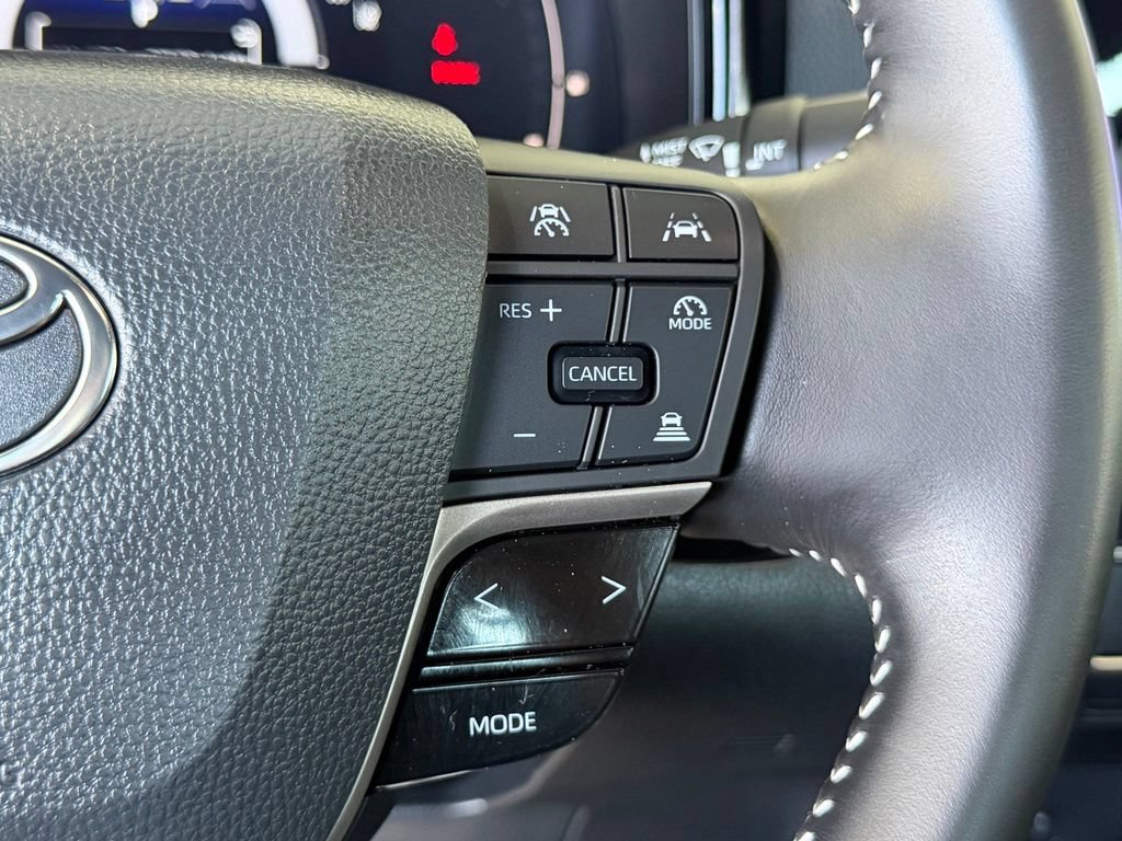 Used 2026 Toyota Camry SE FWD image 26