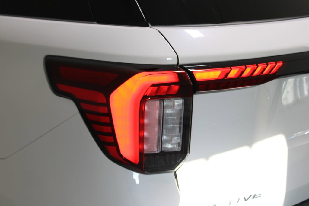 New 2026 Ford Explorer Active w/ Active Comfort Package image 55