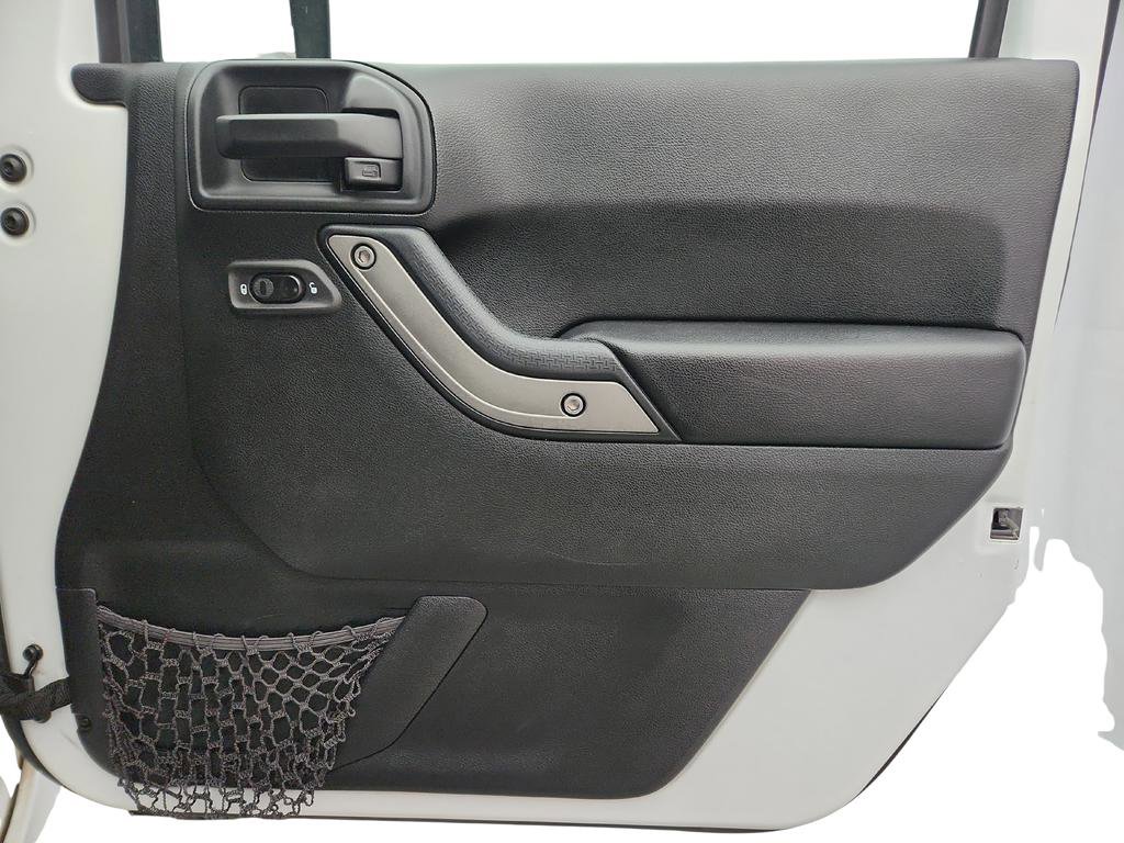 Used 2018 Jeep Wrangler Unlimited Sport S image 22