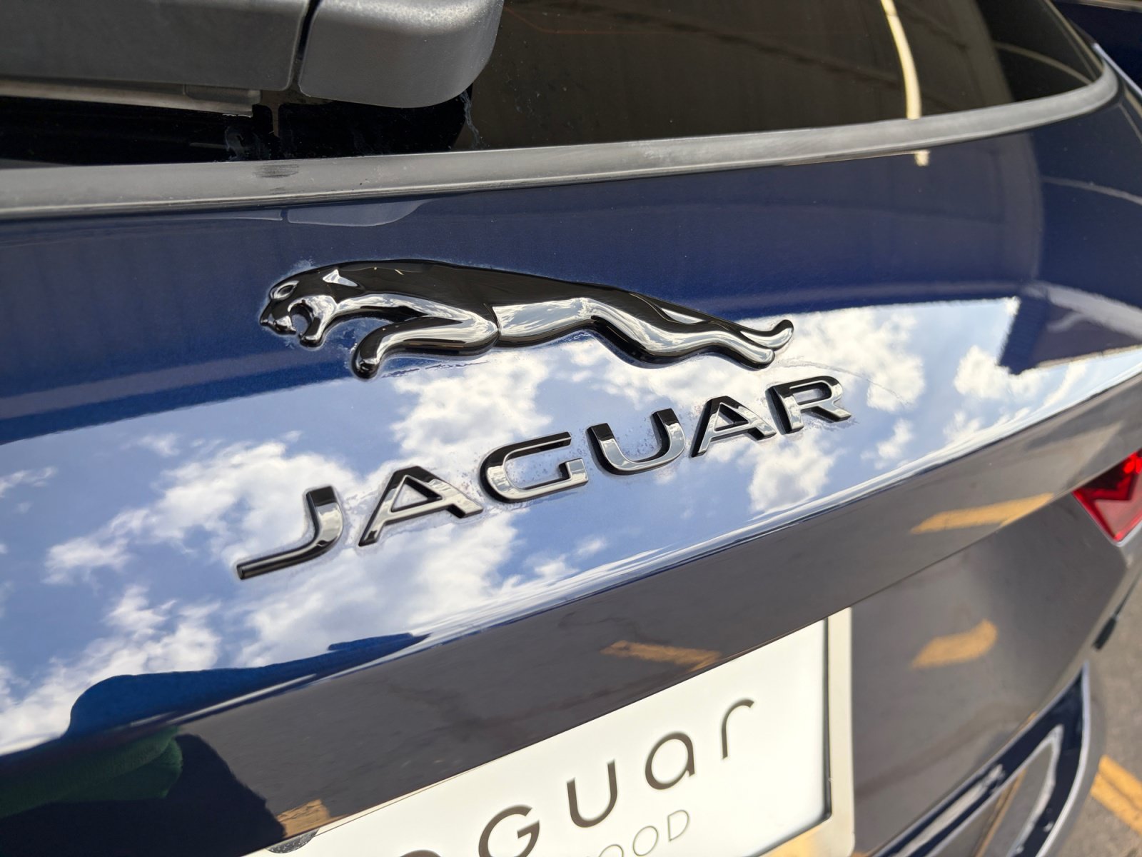 Certified 2026 Jaguar F-PACE R-Dynamic S AWD/4WD image 22