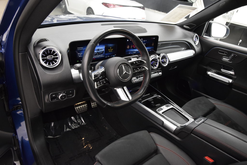 Used 2024 Mercedes-Benz GLB 250 image 21