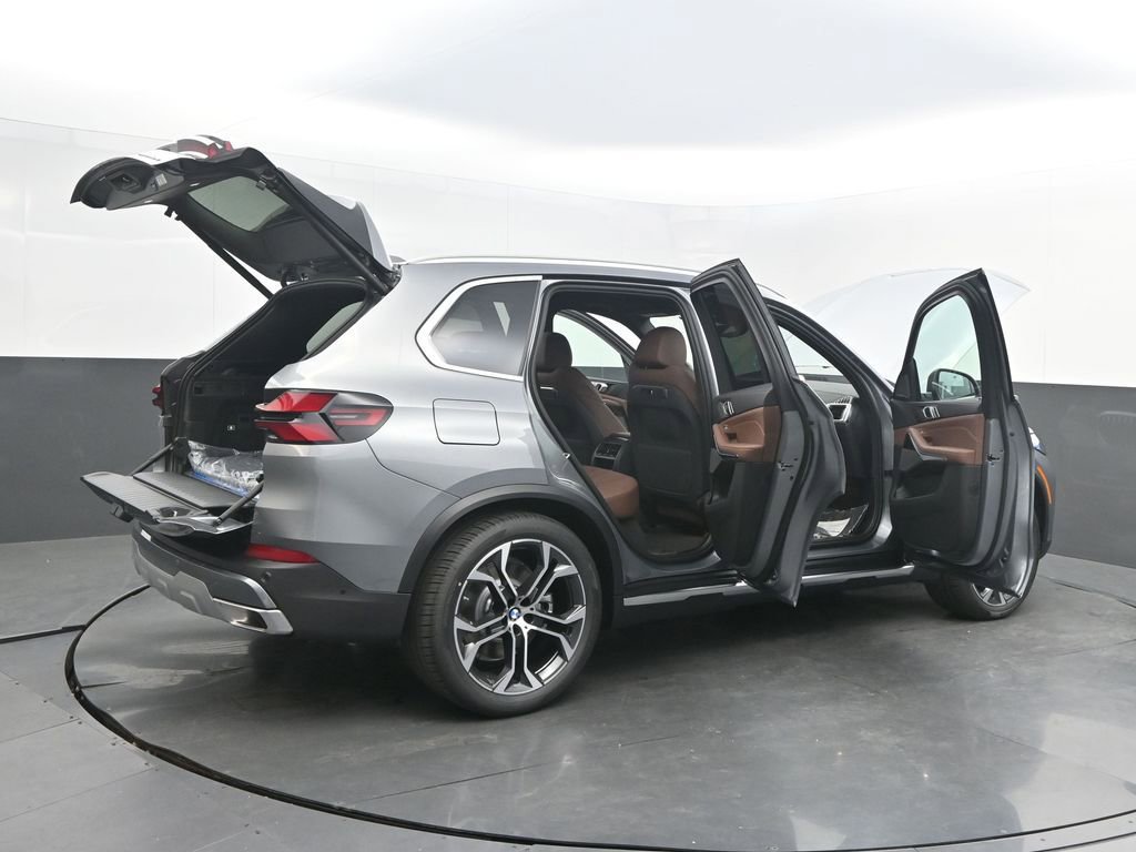 New 2026 BMW X5 xDrive50e AWD/4WD image 50