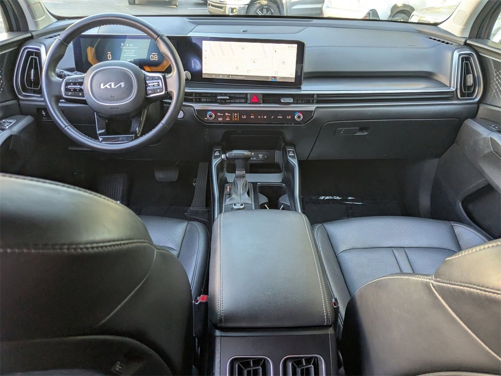Used 2024 Kia Sorento S image 29