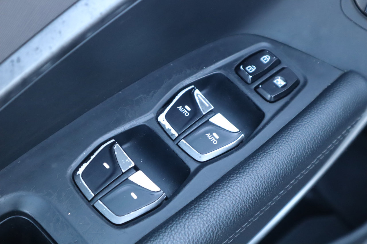 Used 2017 Hyundai Santa Fe AWD w/ SE Ultimate Tech Package 03 image 65