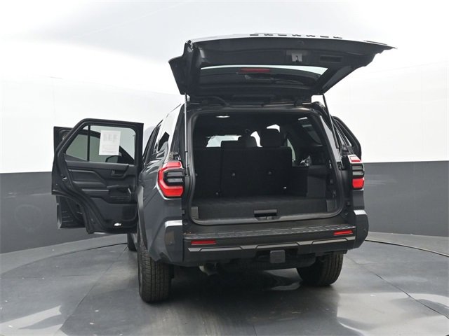 Used 2025 Toyota 4Runner TRD Off-Road image 33